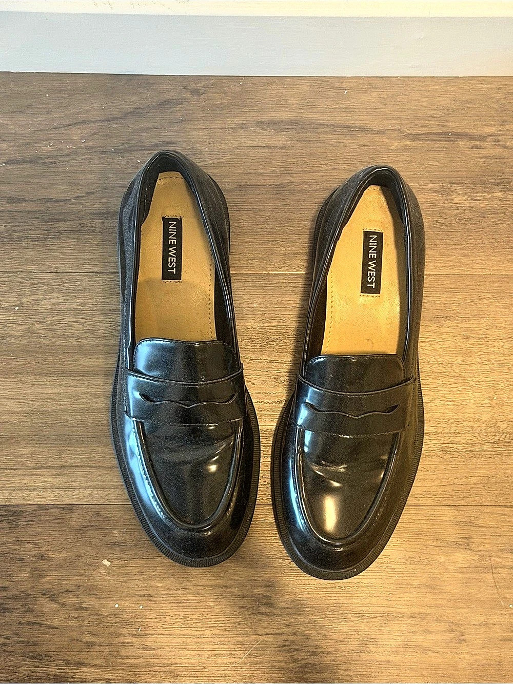 Nine West Black Platform Loafers Like New